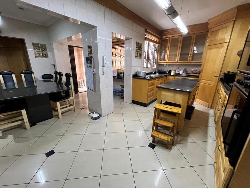 7 Bedroom Property for Sale in Laudium Gauteng