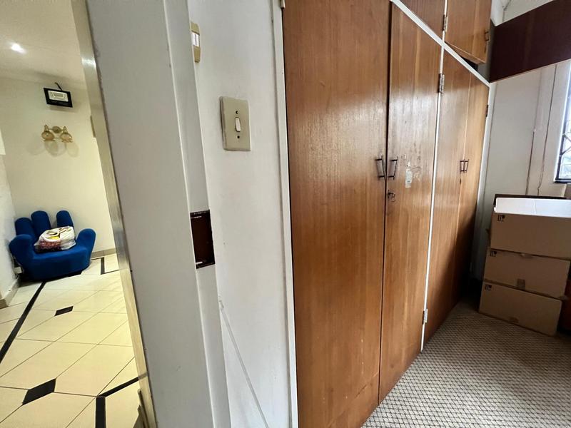 7 Bedroom Property for Sale in Laudium Gauteng