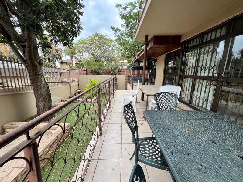 7 Bedroom Property for Sale in Laudium Gauteng