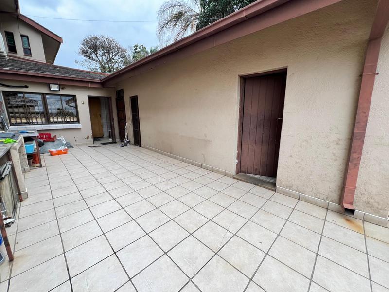 7 Bedroom Property for Sale in Laudium Gauteng