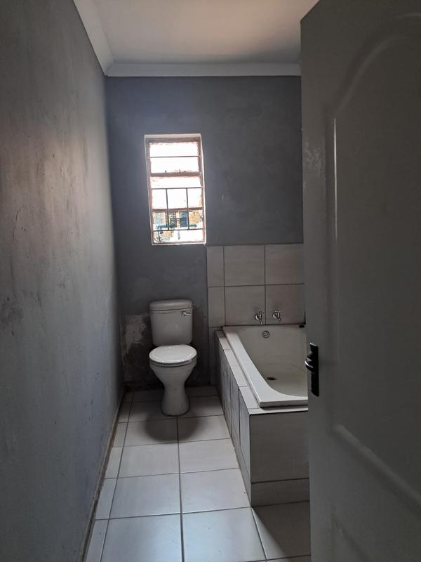 6 Bedroom Property for Sale in Springs Gauteng