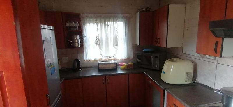 5 Bedroom Property for Sale in Tsakane Gauteng