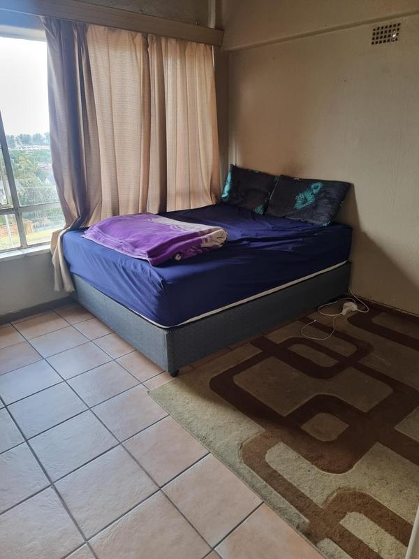 To Let 2 Bedroom Property for Rent in Symhurst Gauteng