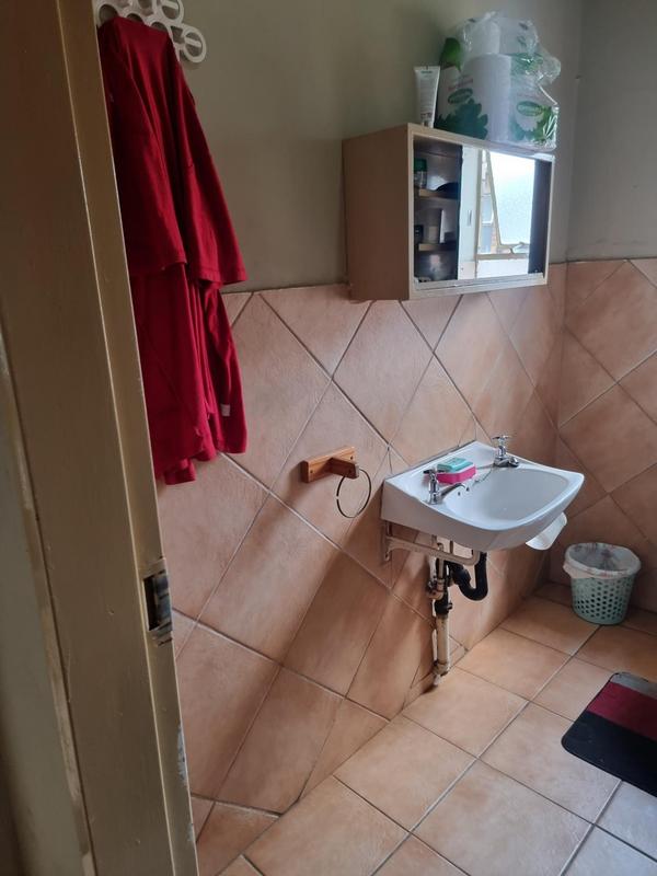 To Let 2 Bedroom Property for Rent in Symhurst Gauteng