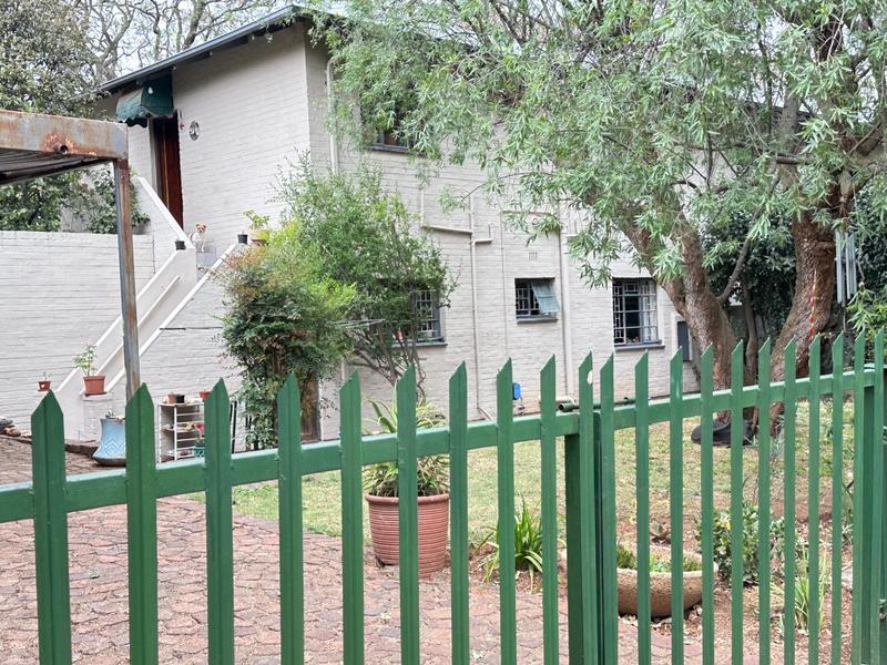 2 Bedroom Property for Sale in Lakeside Gauteng