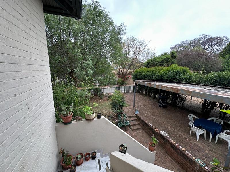 2 Bedroom Property for Sale in Lakeside Gauteng