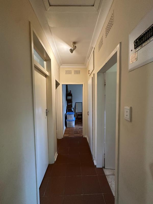 2 Bedroom Property for Sale in Lakeside Gauteng