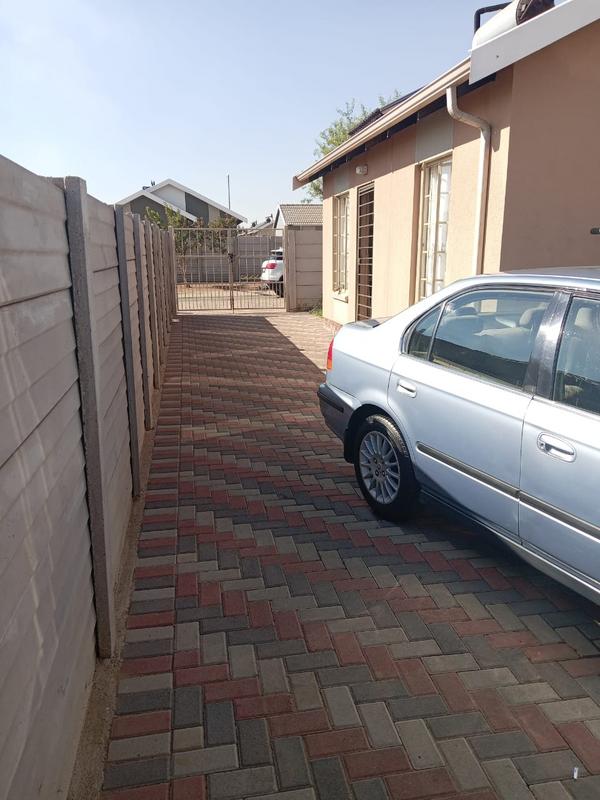 2 Bedroom Property for Sale in Sky City Gauteng