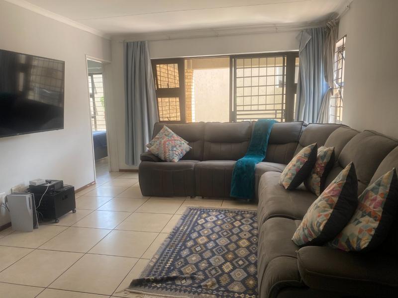 To Let 2 Bedroom Property for Rent in Craigavon Gauteng