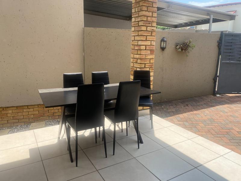 To Let 2 Bedroom Property for Rent in Craigavon Gauteng