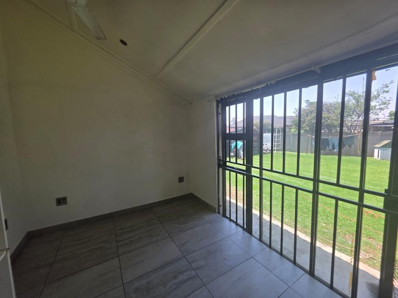 To Let 1 Bedroom Property for Rent in Elspark Gauteng