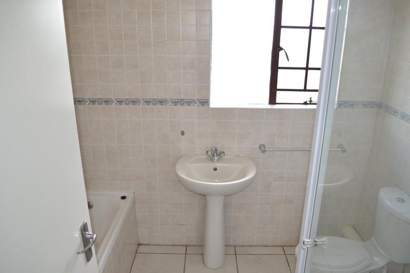 To Let 2 Bedroom Property for Rent in Sugar Bush Estate Gauteng