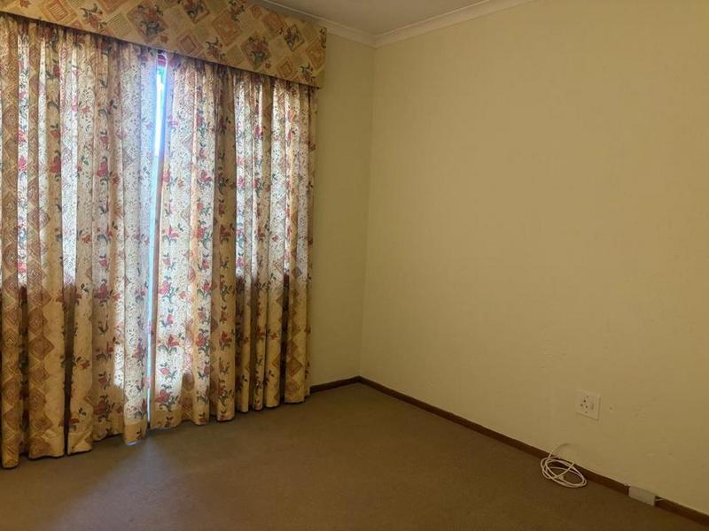 To Let 3 Bedroom Property for Rent in Waterkloof Ridge Gauteng