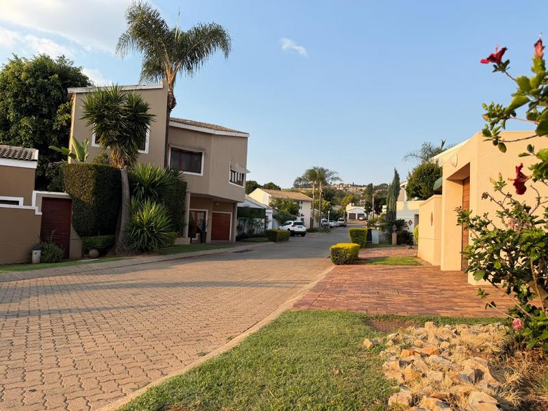 3 Bedroom Property for Sale in Waterkloof Ridge Gauteng