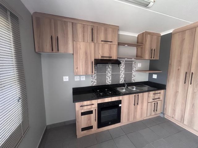To Let 2 Bedroom Property for Rent in Equestria Gauteng