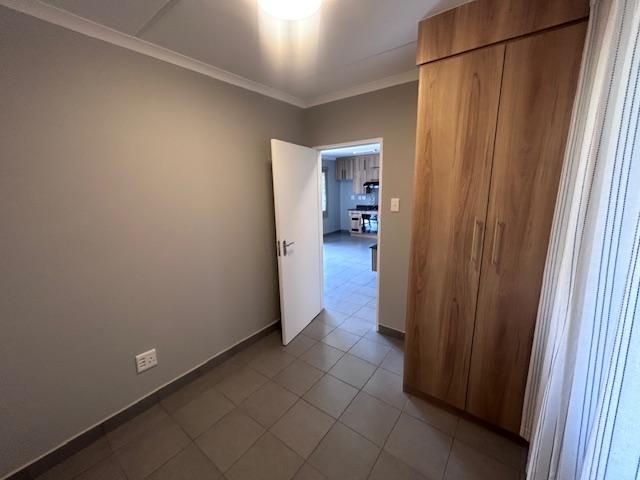 To Let 2 Bedroom Property for Rent in Equestria Gauteng