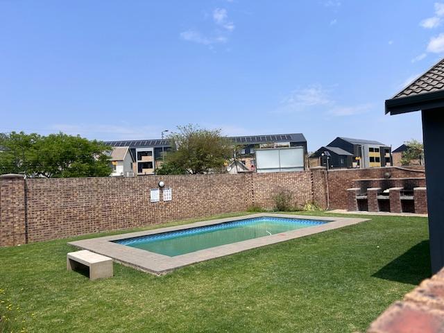 To Let 2 Bedroom Property for Rent in Equestria Gauteng