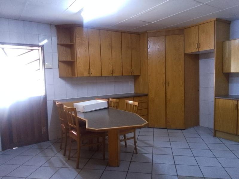 To Let 3 Bedroom Property for Rent in Roodia Gauteng