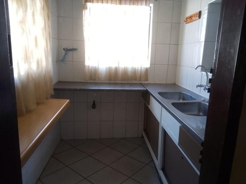 To Let 3 Bedroom Property for Rent in Roodia Gauteng