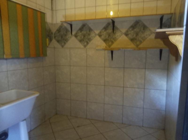 To Let 3 Bedroom Property for Rent in Roodia Gauteng