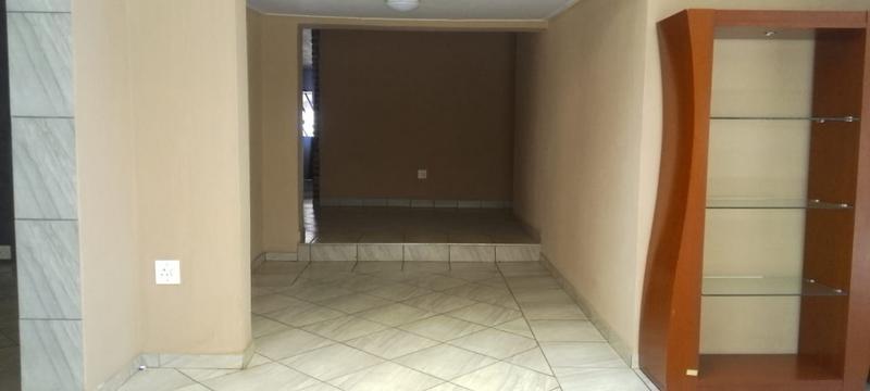 To Let 3 Bedroom Property for Rent in Roodia Gauteng