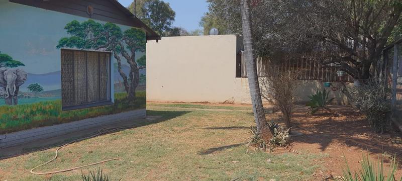5 Bedroom Property for Sale in Pretoria Gardens Gauteng