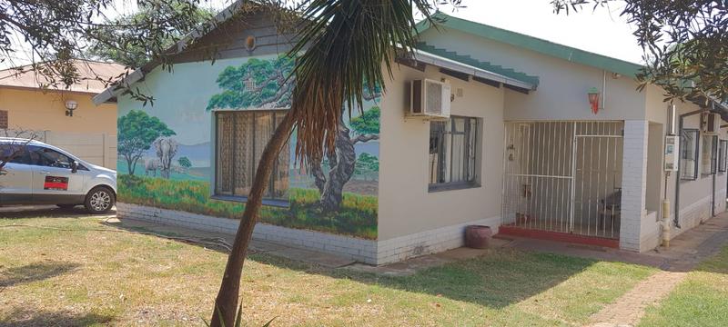 5 Bedroom Property for Sale in Pretoria Gardens Gauteng