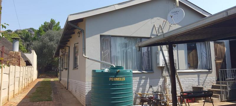 5 Bedroom Property for Sale in Pretoria Gardens Gauteng