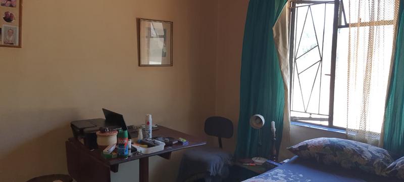 5 Bedroom Property for Sale in Pretoria Gardens Gauteng