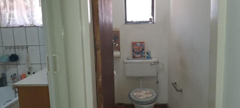 5 Bedroom Property for Sale in Pretoria Gardens Gauteng