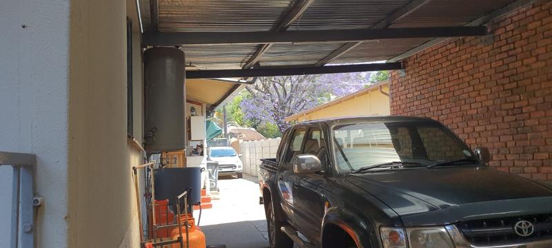 5 Bedroom Property for Sale in Pretoria Gardens Gauteng