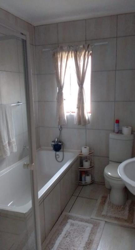 3 Bedroom Property for Sale in Vanderbijlpark SE 3 Gauteng