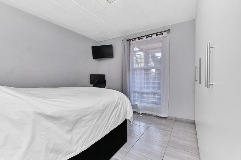 2 Bedroom Property for Sale in Rivonia Gauteng