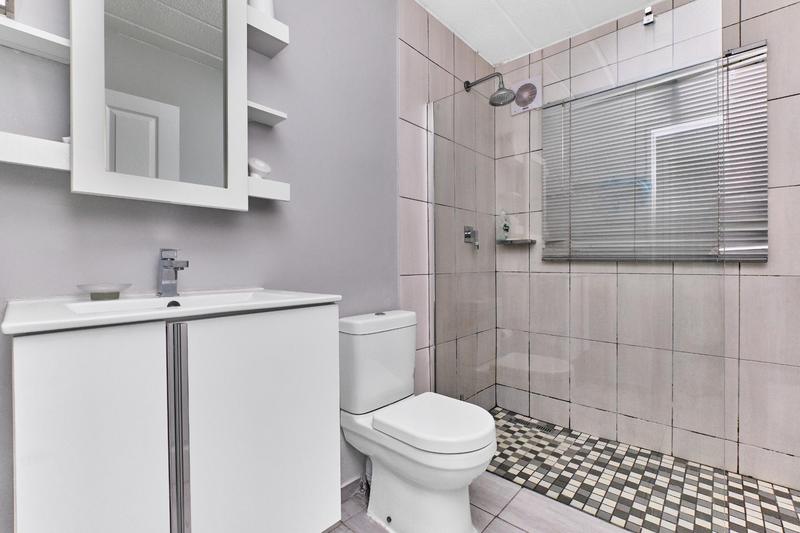 2 Bedroom Property for Sale in Rivonia Gauteng