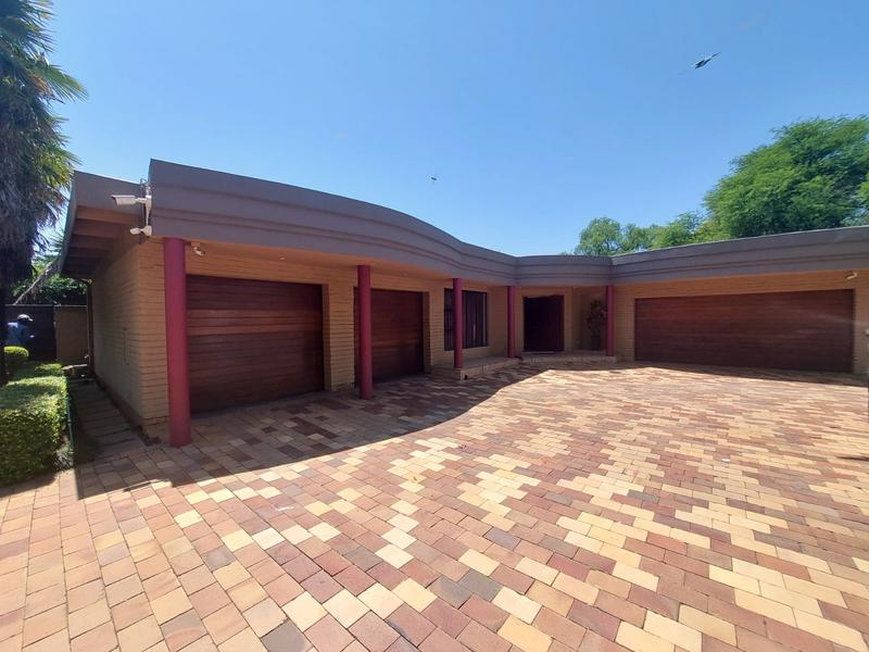 4 Bedroom Property for Sale in Vanderbijlpark SW 5 Gauteng
