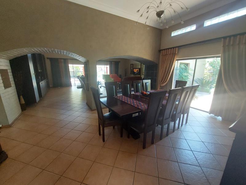 4 Bedroom Property for Sale in Vanderbijlpark SW 5 Gauteng