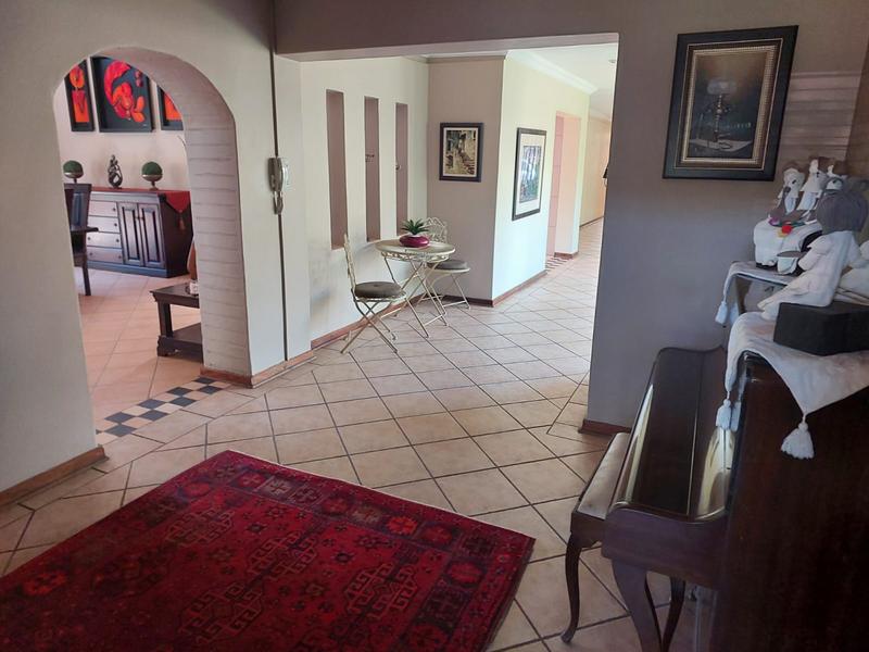 4 Bedroom Property for Sale in Vanderbijlpark SW 5 Gauteng