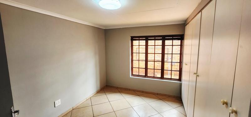 2 Bedroom Property for Sale in Theresa Park Gauteng