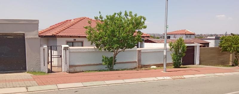 4 Bedroom Property for Sale in Orlando Gauteng