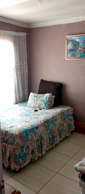 4 Bedroom Property for Sale in Orlando Gauteng