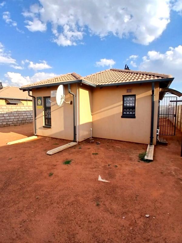 3 Bedroom Property for Sale in Protea Glen Gauteng