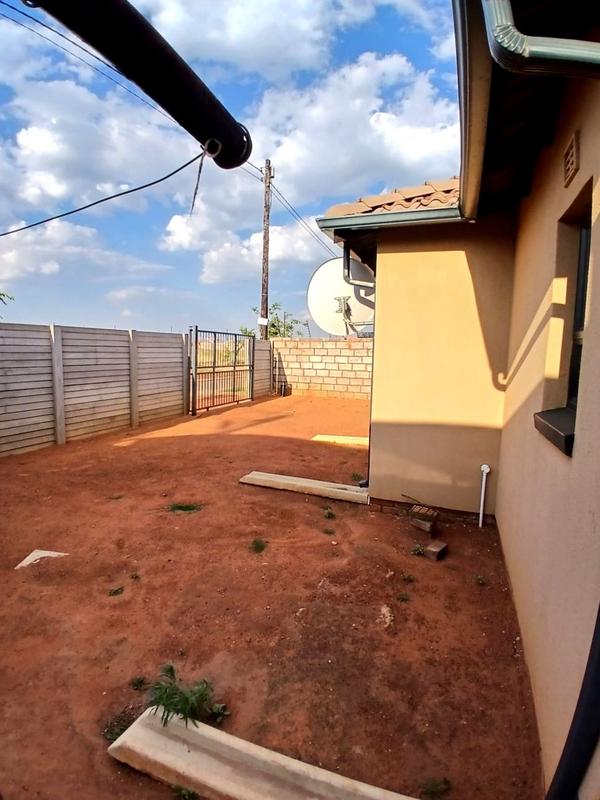 3 Bedroom Property for Sale in Protea Glen Gauteng