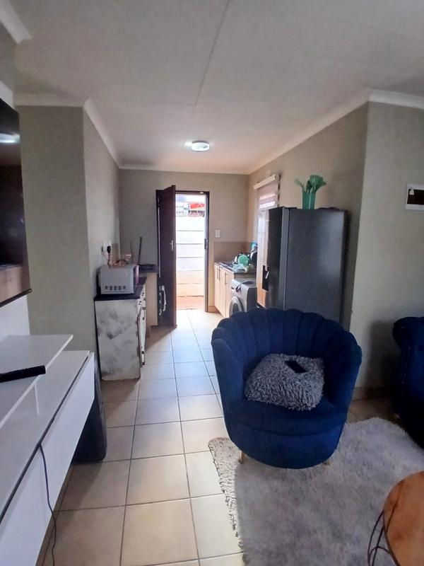 3 Bedroom Property for Sale in Protea Glen Gauteng