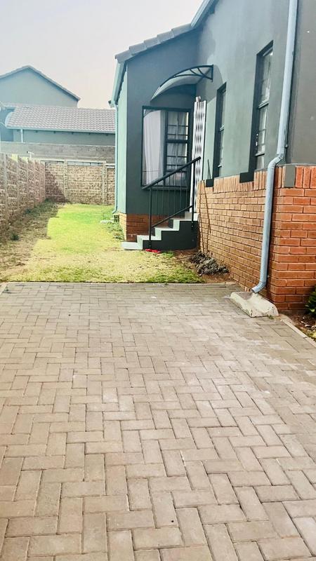 2 Bedroom Property for Sale in South Hills Gauteng