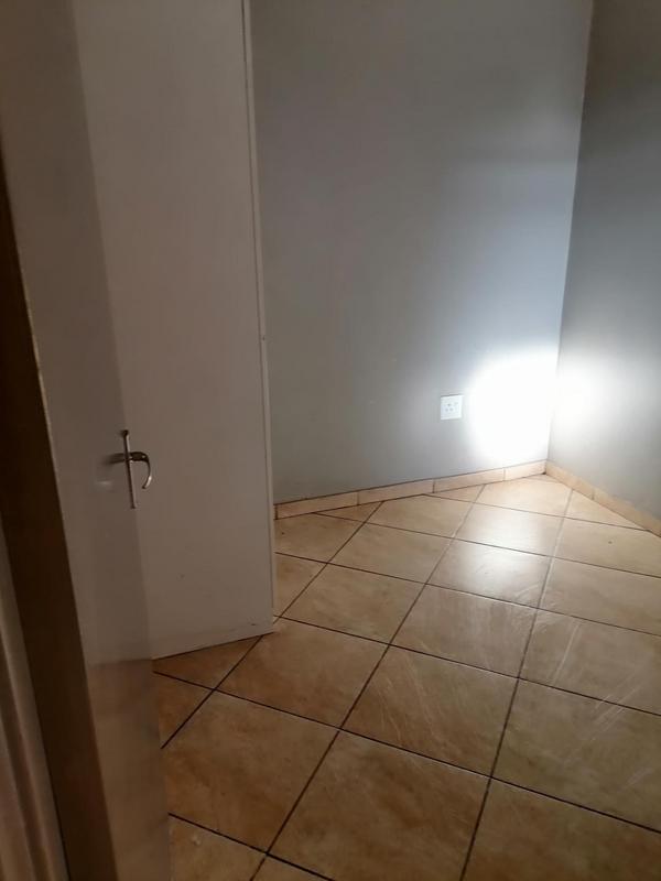 2 Bedroom Property for Sale in Jabulani Gauteng