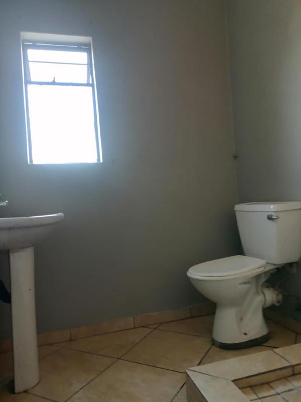 2 Bedroom Property for Sale in Jabulani Gauteng