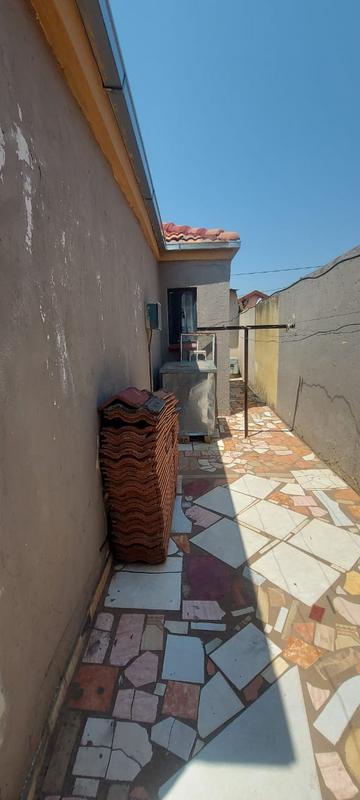 3 Bedroom Property for Sale in Protea Glen Gauteng