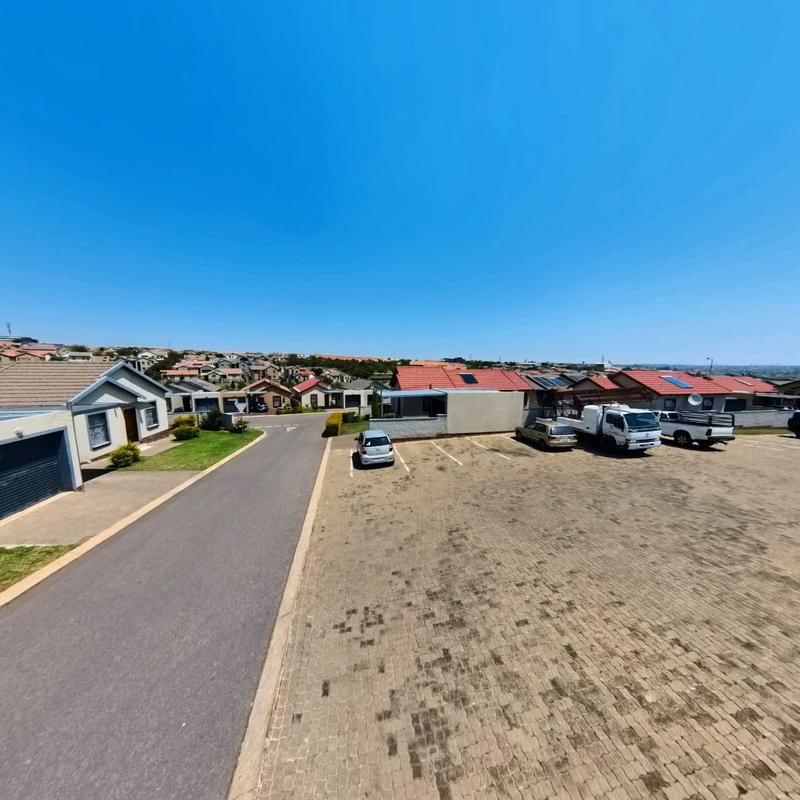 3 Bedroom Property for Sale in Kosmosdal Gauteng