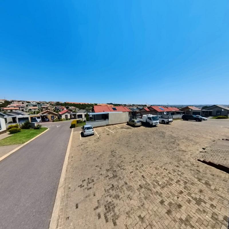 3 Bedroom Property for Sale in Kosmosdal Gauteng