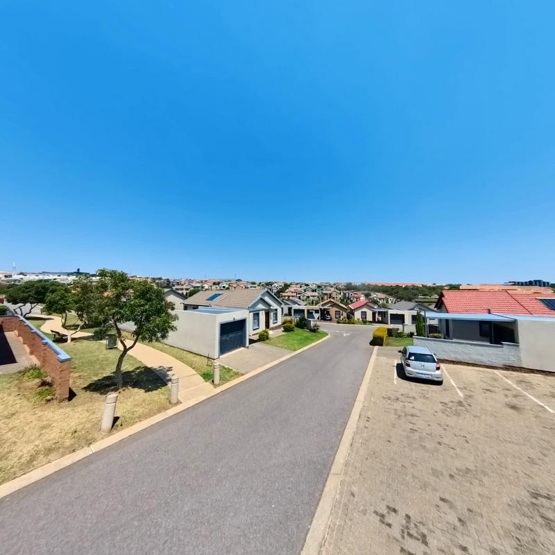 3 Bedroom Property for Sale in Kosmosdal Gauteng